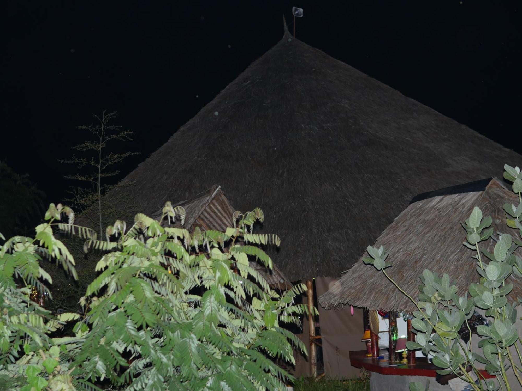 Tausa Tsavo Eco Lodge Voi Kültér fotó