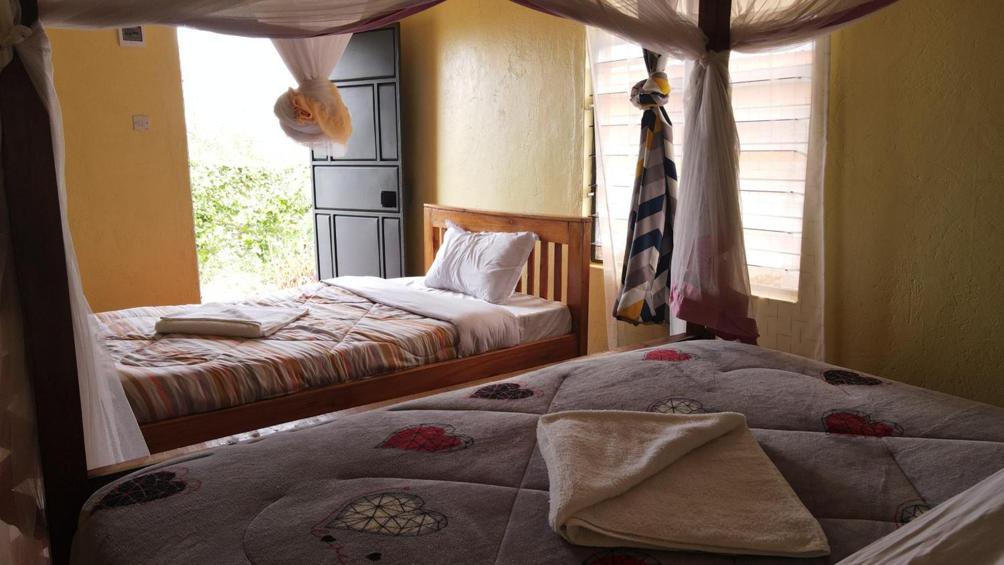 Tausa Tsavo Eco Lodge Voi Kültér fotó