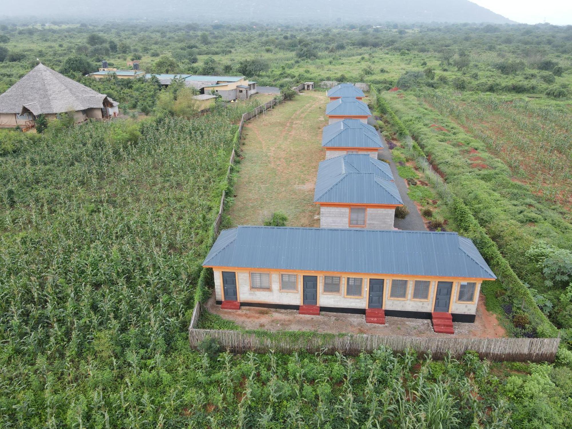 Tausa Tsavo Eco Lodge Voi Kültér fotó