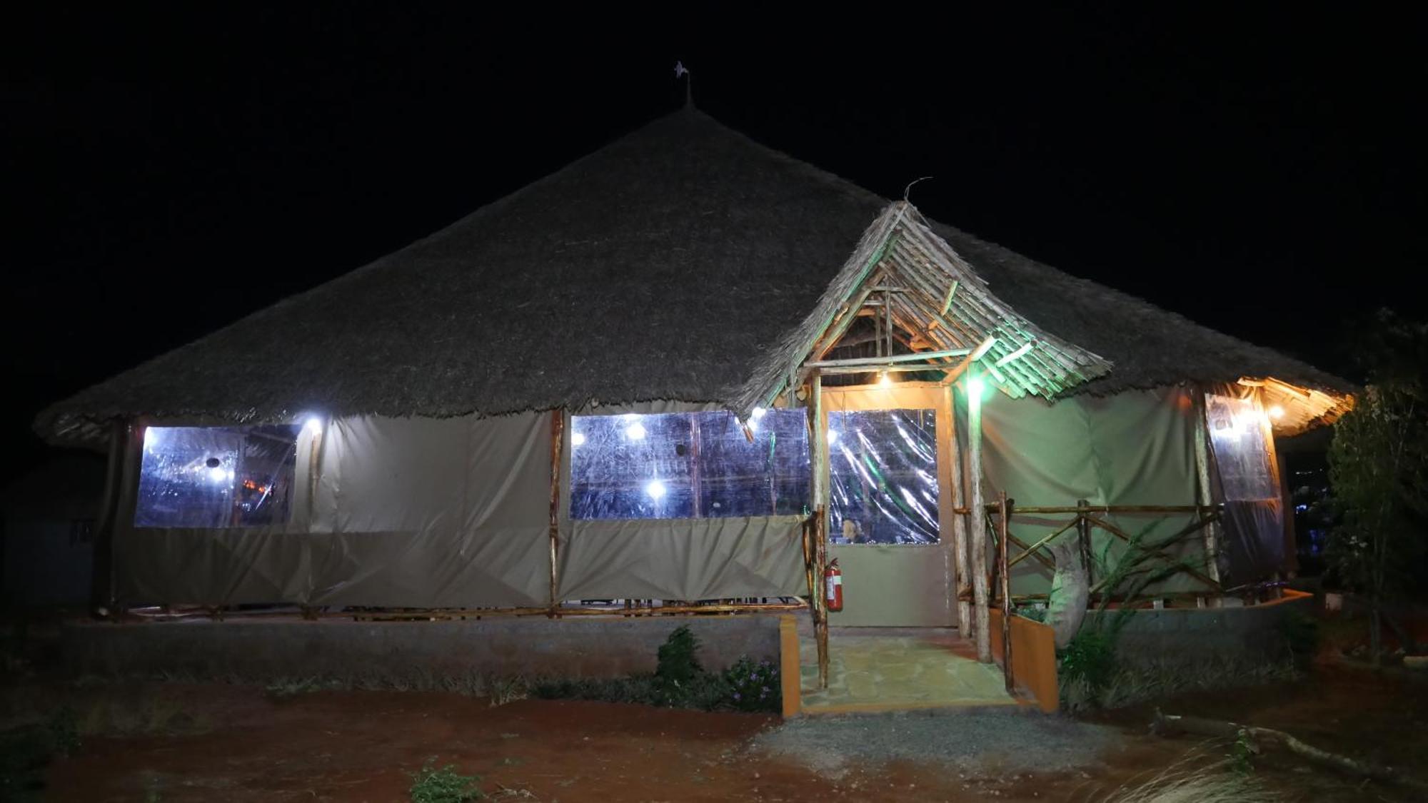 Tausa Tsavo Eco Lodge Voi Kültér fotó