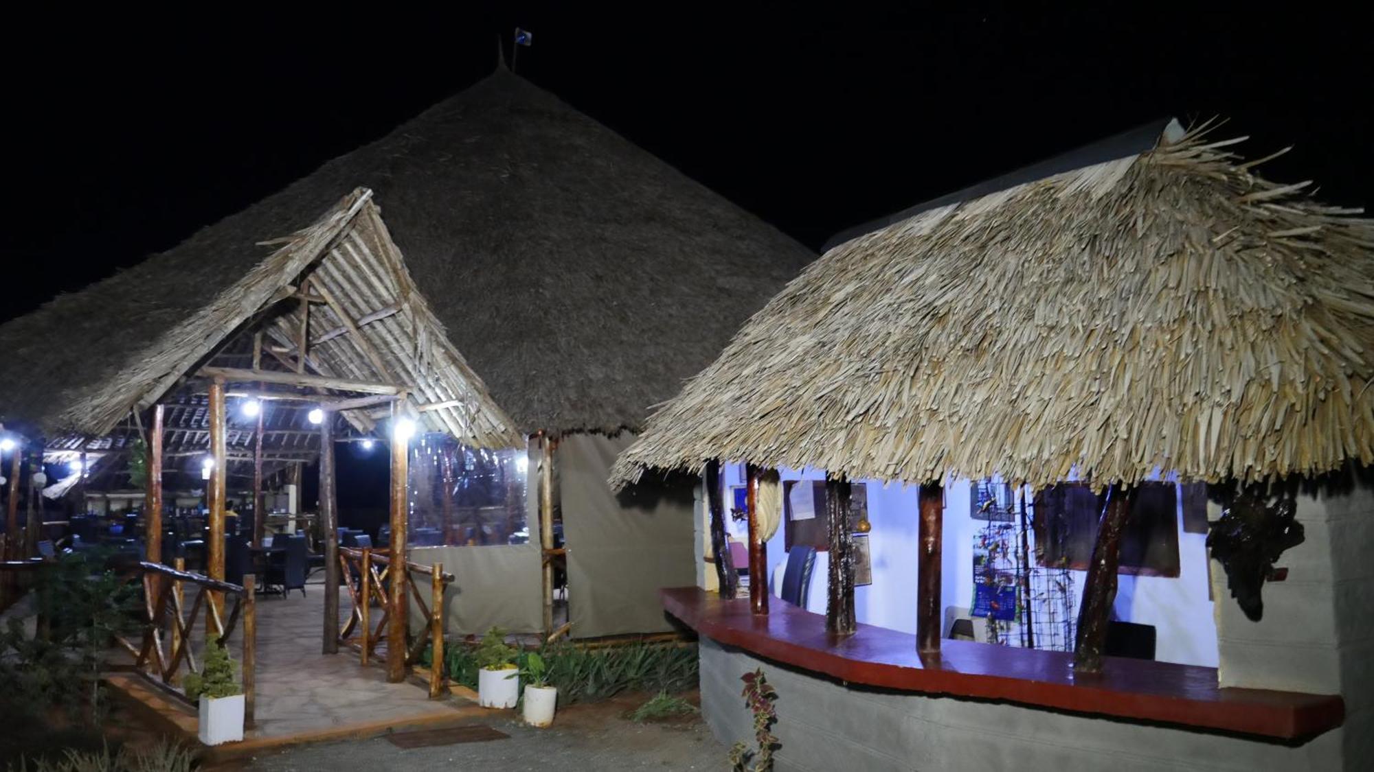 Tausa Tsavo Eco Lodge Voi Kültér fotó